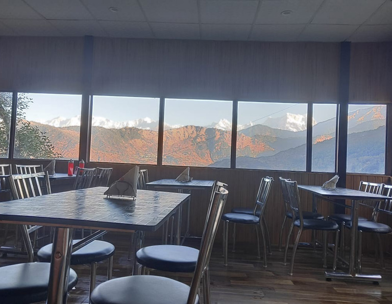 Resort  near kanatal uttarakhand